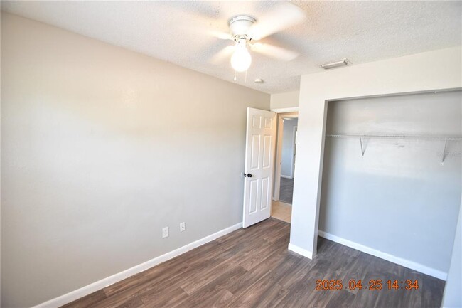 Building Photo - 12203 N 9th St