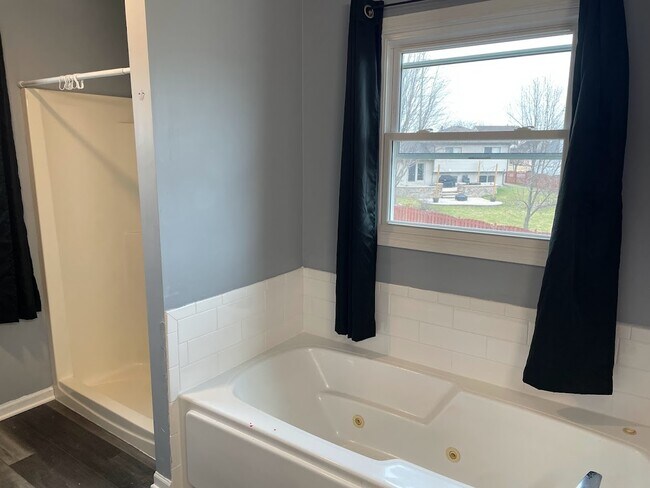 Building Photo - 706 Ferret Crossing