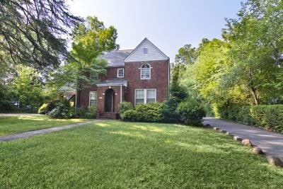 Building Photo - 811 Bromley Rd