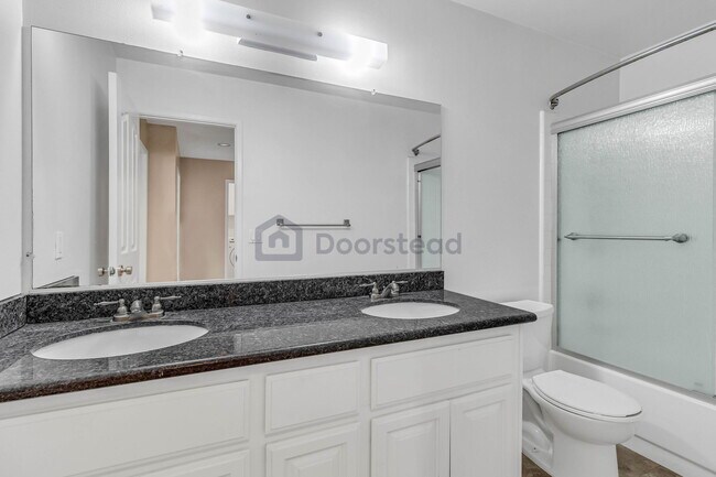 Building Photo - 1362 Casa Ct