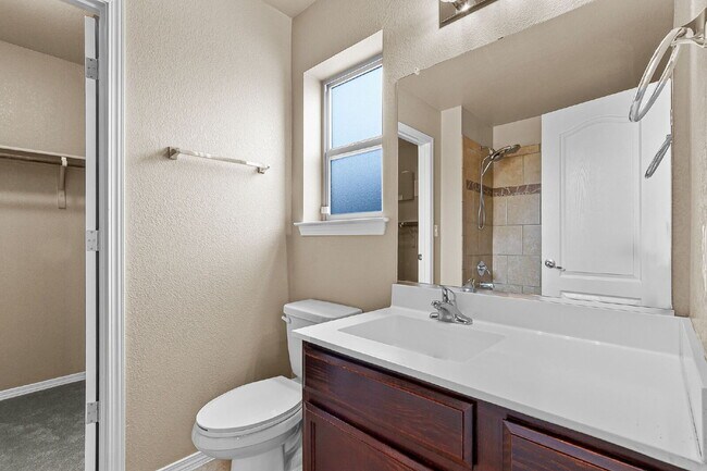 Building Photo - "Charming 3-Bed, 2-Bath Oasis on Dust Storm Lane – Spacious 1,596 Sq Ft Home in El Paso!"