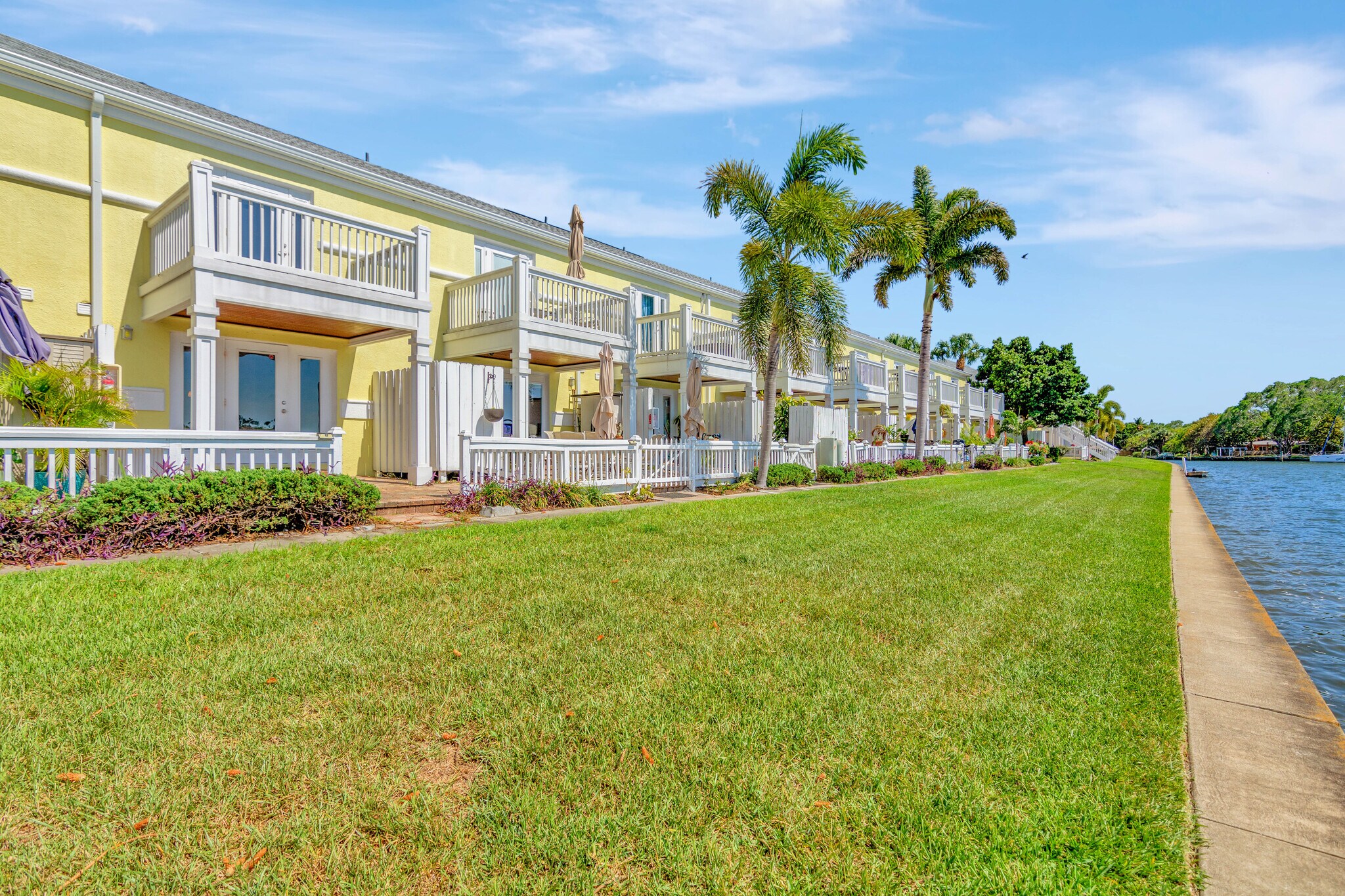Building Photo - 3743 Pompano Dr SE