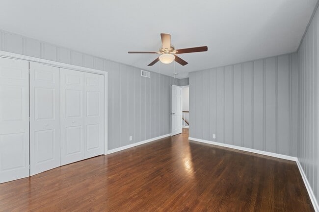 Building Photo - 2516 Halbert St