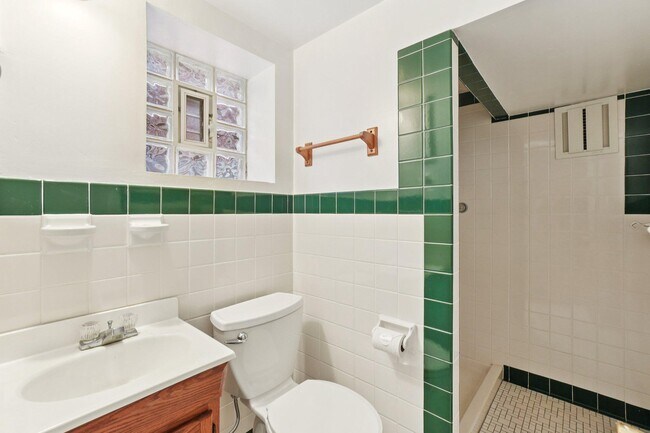 Building Photo - 5008 44th St NW