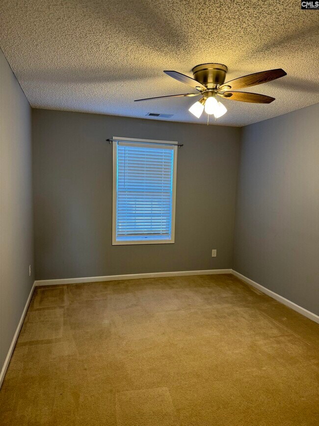 Building Photo - 179 Oldtown Dr
