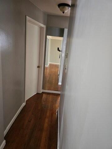 Building Photo - 20260 Greenview Ave