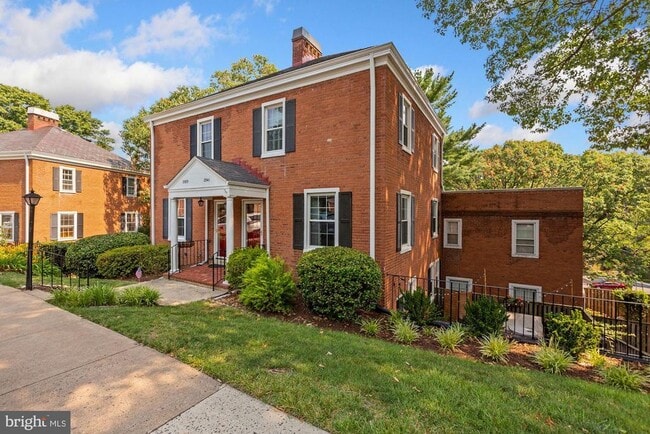 Building Photo - 2941 S Dinwiddie St