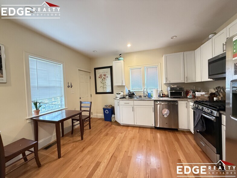 Building Photo - 3 Griggs Pl