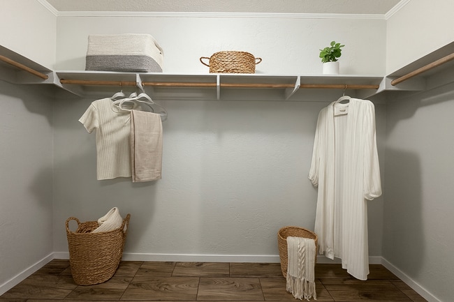 Building Photo - 8051 Centennial Farms Dr