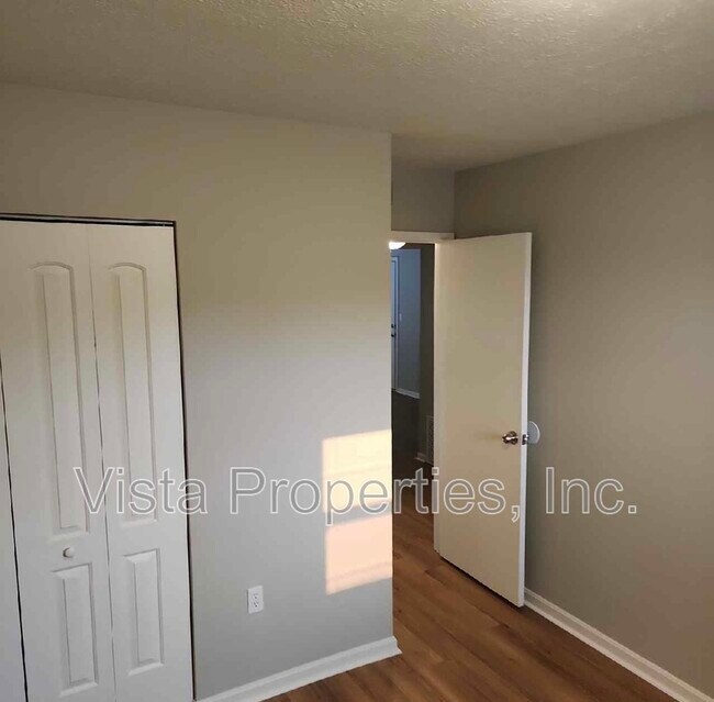 Building Photo - 4908 Saddlebrook Ln