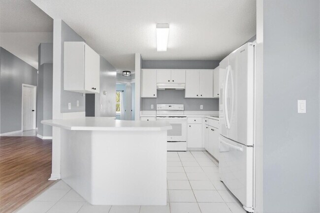 Building Photo - 3-Bedroom Coastal Home Minutes From the Beach