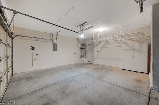 Building Photo - 121 Standing Stone St