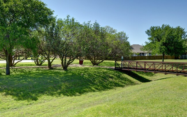 Building Photo - 15224 Calaveras Dr