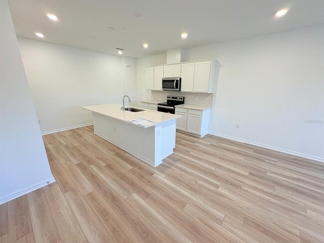 Building Photo - 2346 Southbury Dr