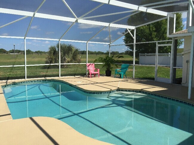 Building Photo - 2466 Pine Chase Cir