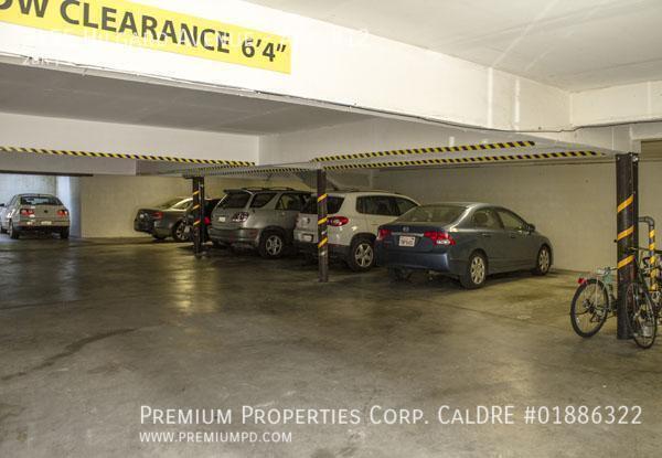 Building Photo - 2455 Hilgard Ave