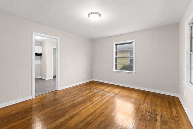 Building Photo - 5717 Avenue O