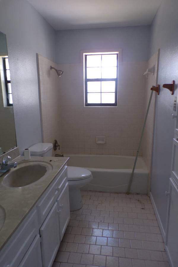 Building Photo - 1601 Co Rd 491