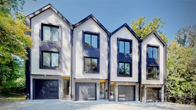 Building Photo - 156 Mattoon St