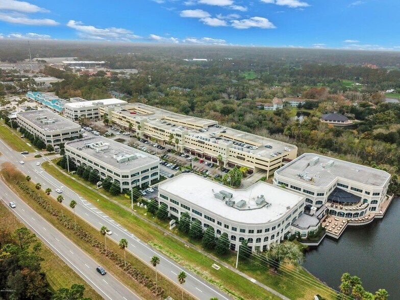 Building Photo - 120 Veracruz Dr