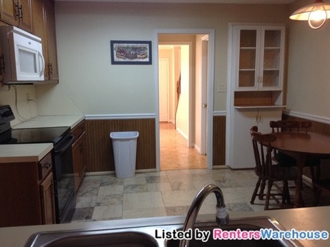 Building Photo - 723 Twin Brooks Ct SE