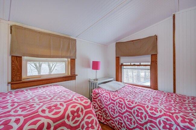 Building Photo - 37 Cranmore Rd