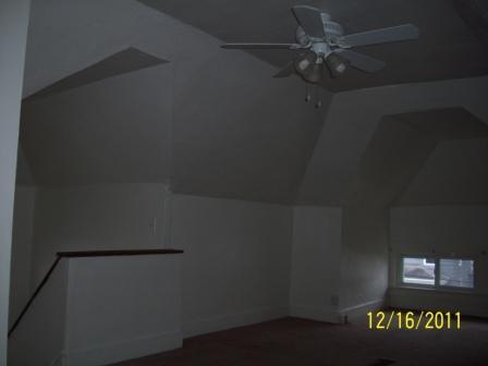 Building Photo - 202 E Kline St