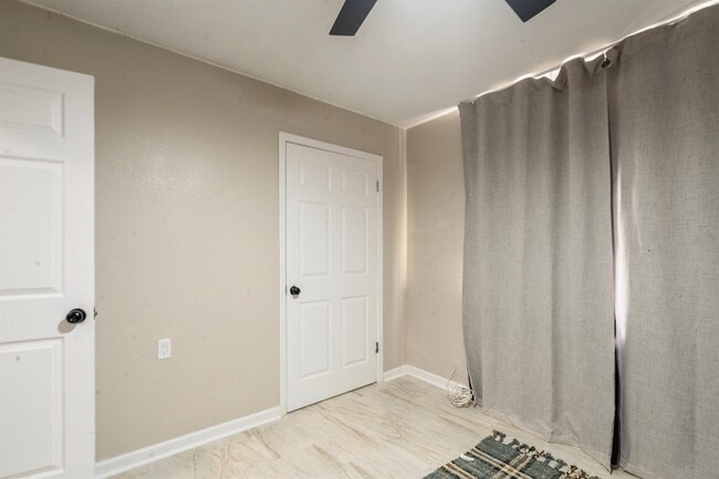 Building Photo - 131 Northill Dr