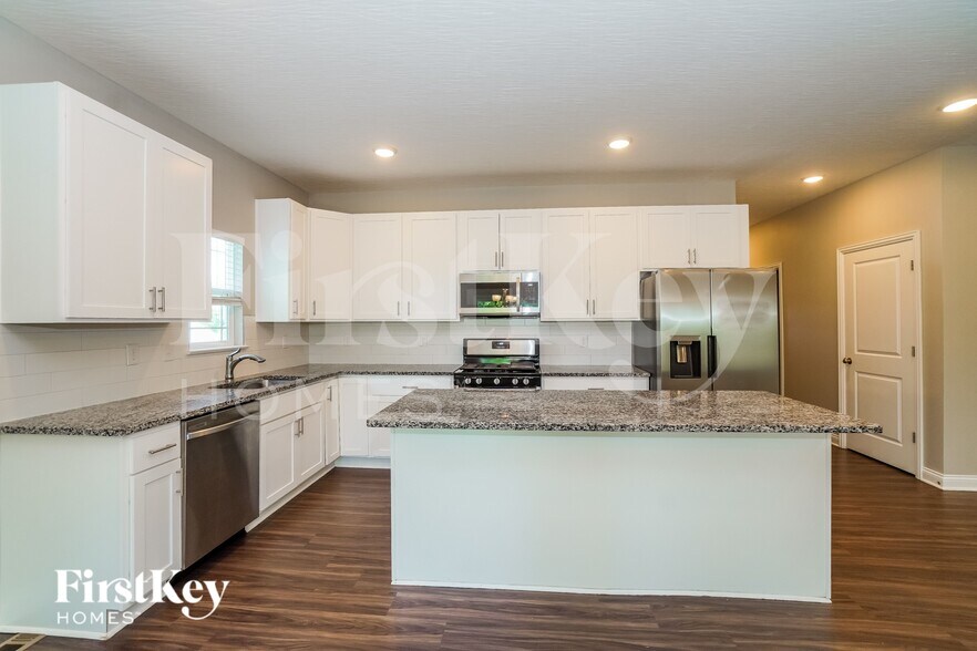 Building Photo - 1924 Ream Dr