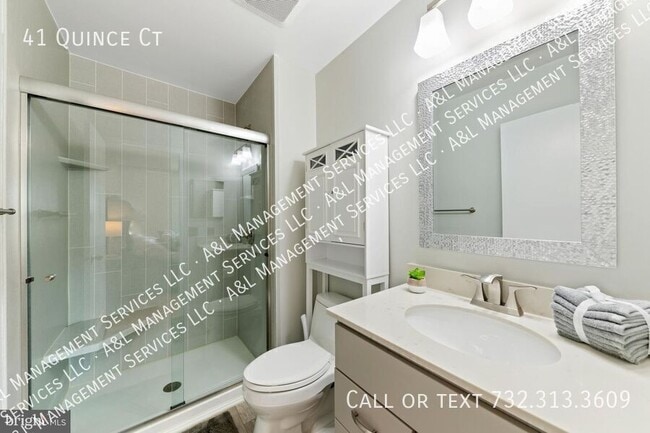 Building Photo - 41 Quince Ct