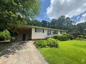 Building Photo - Nice 3/1 House in Lindale- $1,395