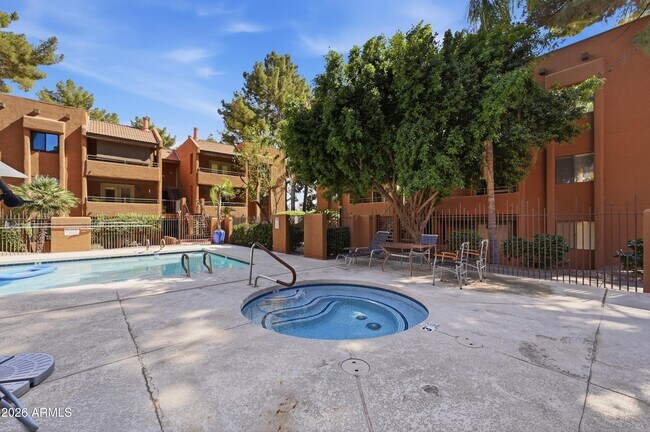 Building Photo - 4704 E Paradise Village Pkwy N