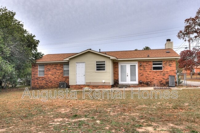 Building Photo - 3859 Fairington Dr