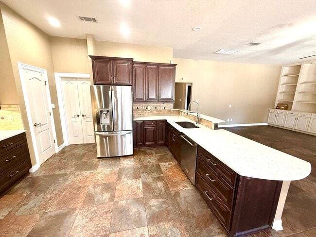 Building Photo - **APPLICATION RECEIVED** *COMING SOON* Luxurious 2-Story Home in Gated Stone Oak Community – Pool...