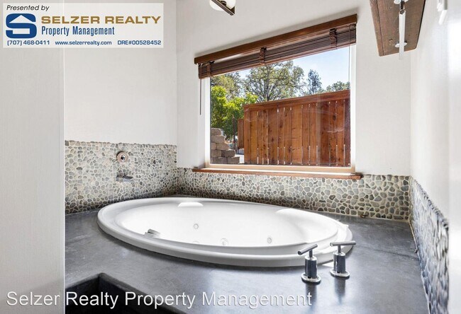 Building Photo - 3 br, 2.5 bath House - 805 Isola Way