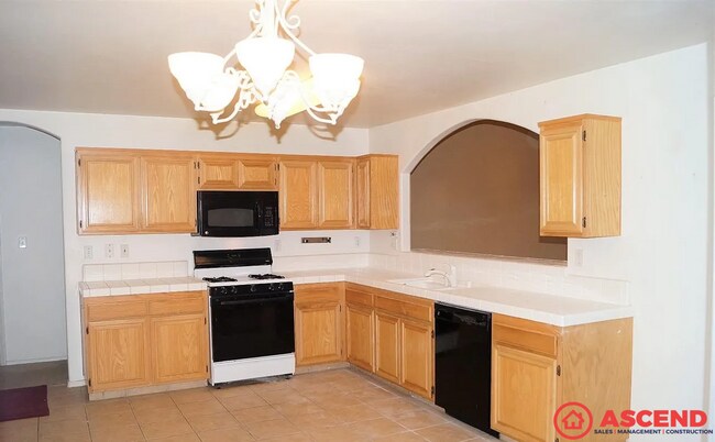 Building Photo - 9722 Battersea Park Dr