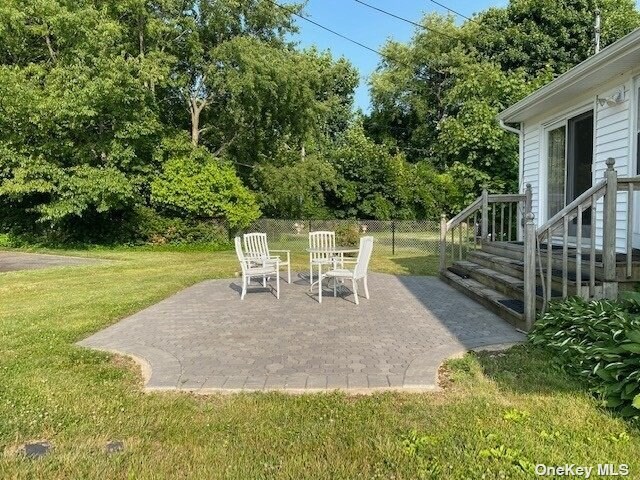 Building Photo - 42 Willets Dr