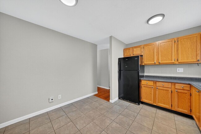 Building Photo - 1226 Baron Ave