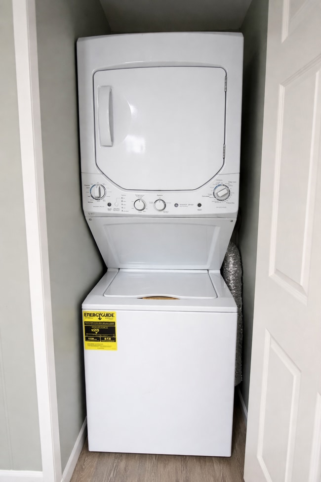 Building Photo - 30554 Cannon Dr