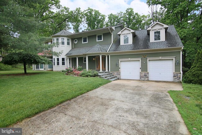 Building Photo - 6431 Fairland St