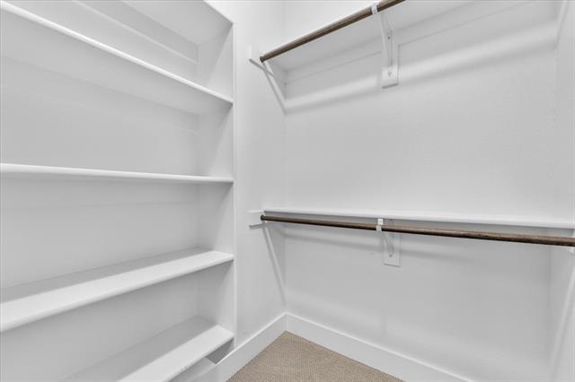 Building Photo - 7112 Royal View Dr