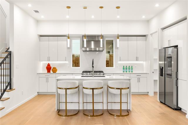 Building Photo - 828 McBroom St