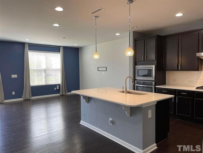 Building Photo - 806 Bristol Bridge Dr