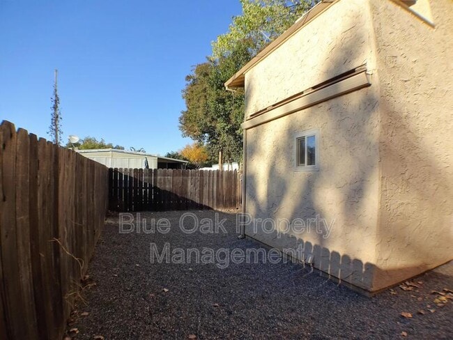 Building Photo - 2811 Morseman Ave