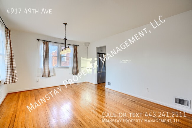 Building Photo - 4917 49th Ave