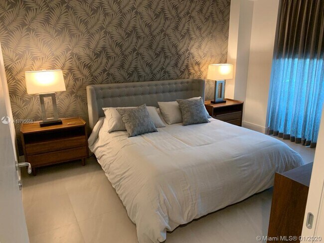 Building Photo - 1150 102nd St