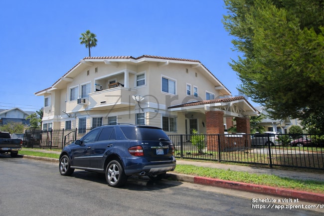 Building Photo - 1425 3rd Ave