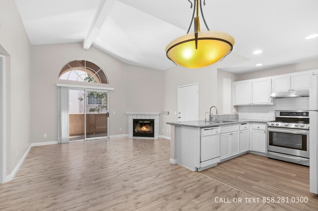 Building Photo - 17161 Alva Rd