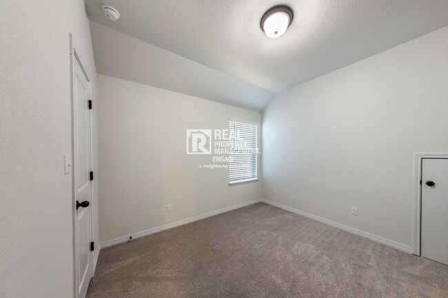 Building Photo - 2105 Bonavista Wy