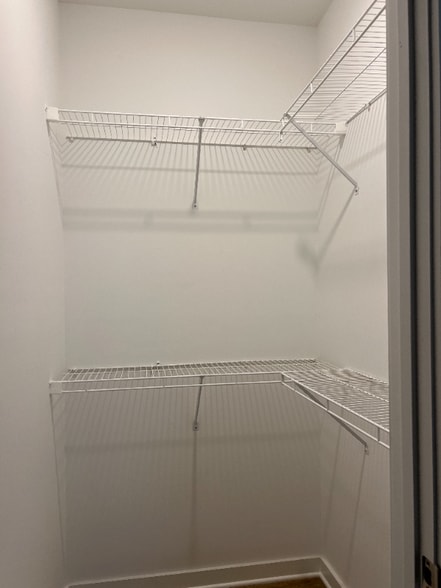 Building Photo - 2120 Herman St